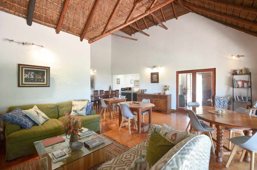 7 Bedroom Property for Sale in Westcliff Western Cape